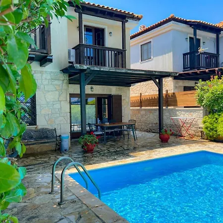 With Private Pool And Sea View Holiday home
