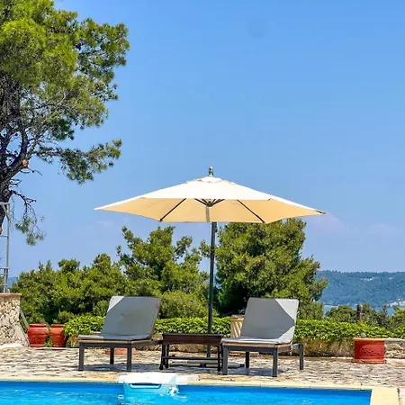 Holiday home With Private Pool And Sea View