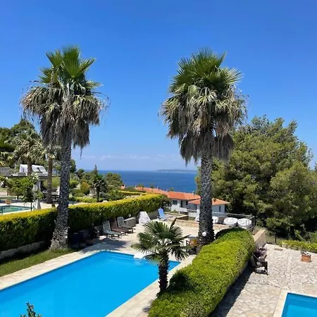 بيت للعطل With Private Pool And Sea View *