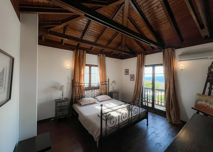 With Private Pool And Sea View Hébergement de vacances Possidi